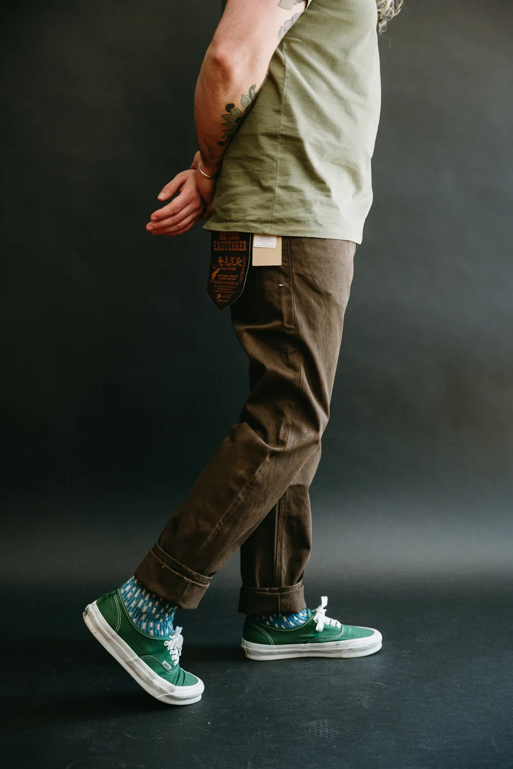 1852S - "Amami Dorozome" Relaxed Tapered Mud Dyed Eastern Jeans - Dark Brown