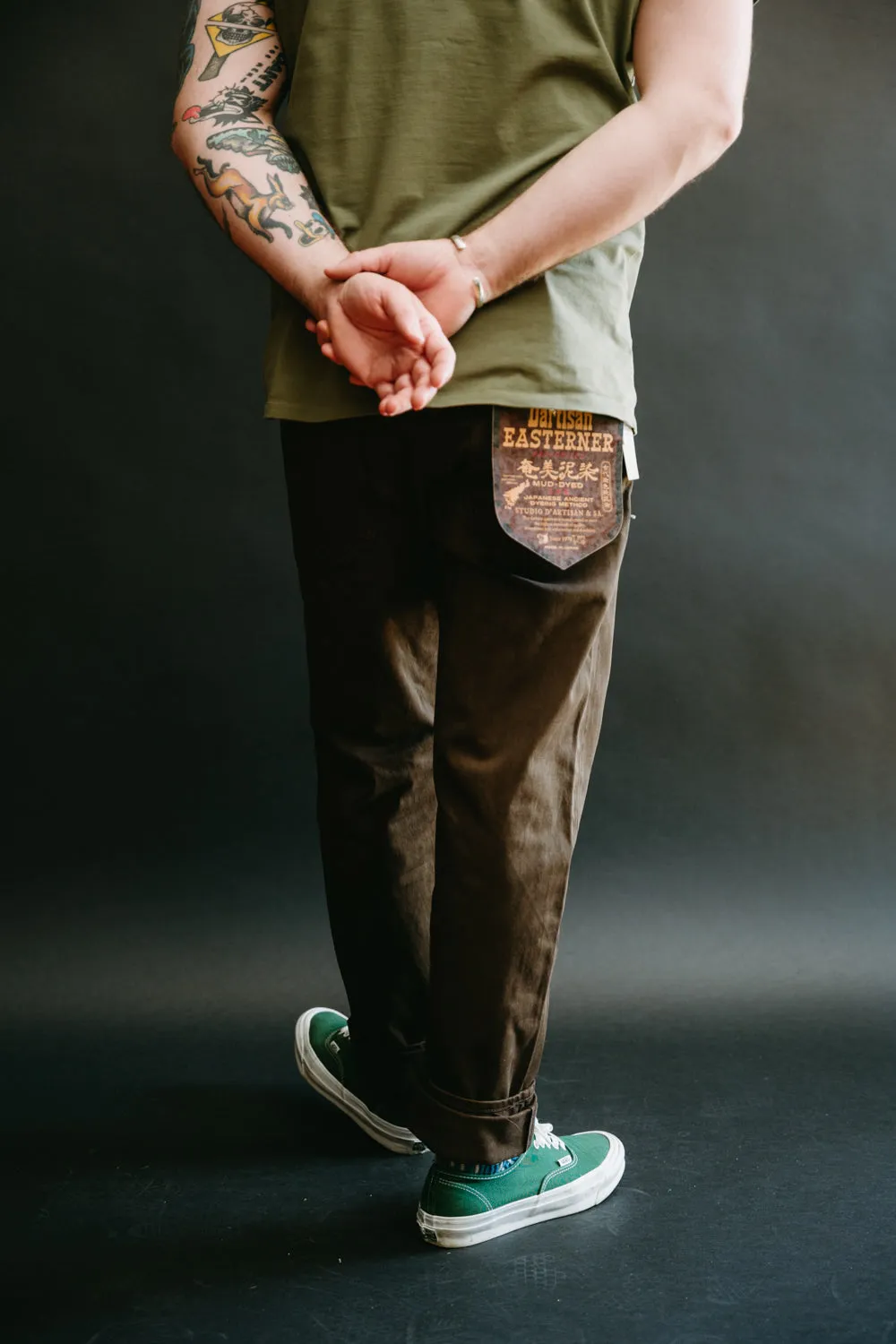 1852S - "Amami Dorozome" Relaxed Tapered Mud Dyed Eastern Jeans - Dark Brown