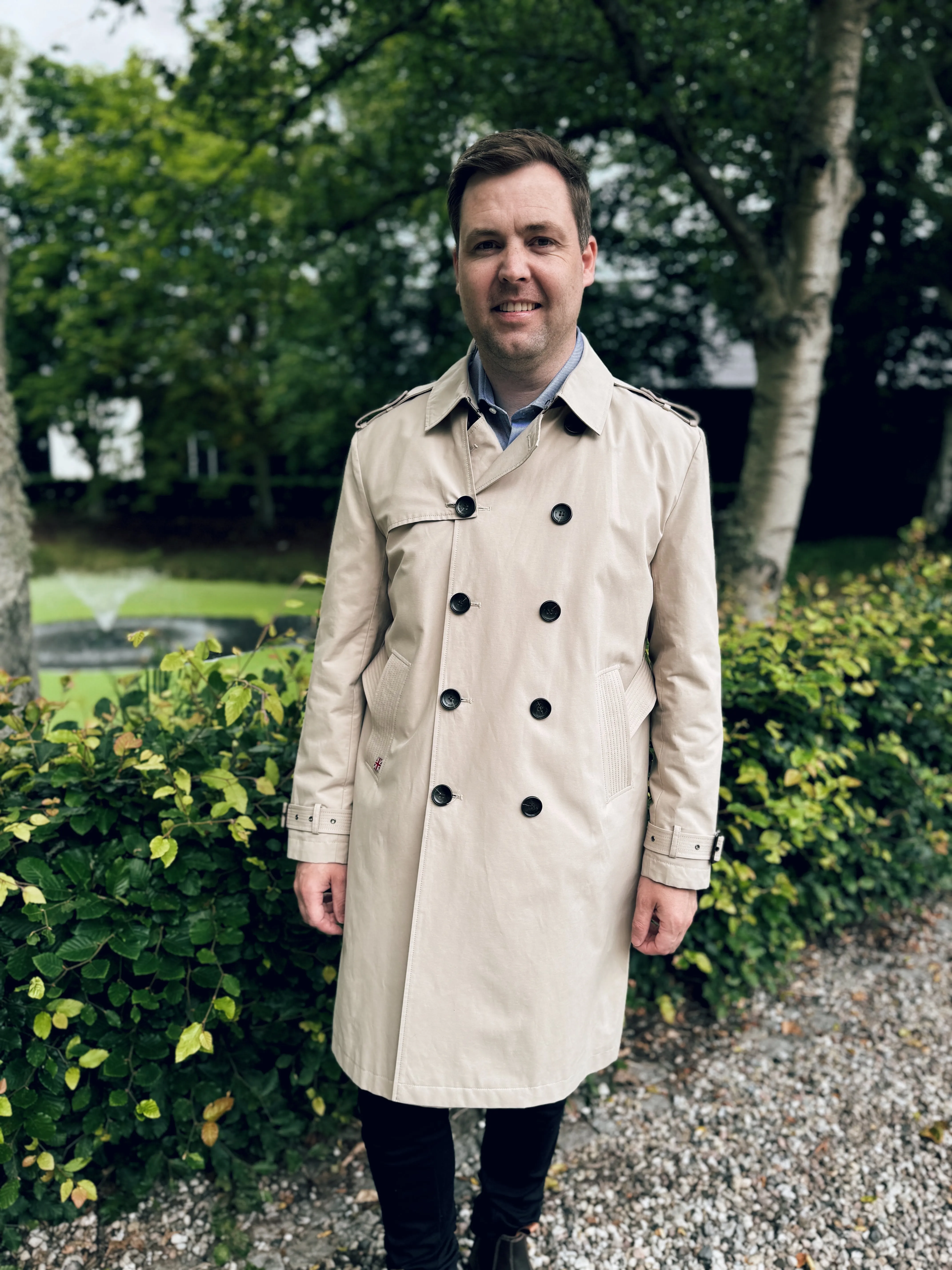 Chelsea mens trench coat, beige
