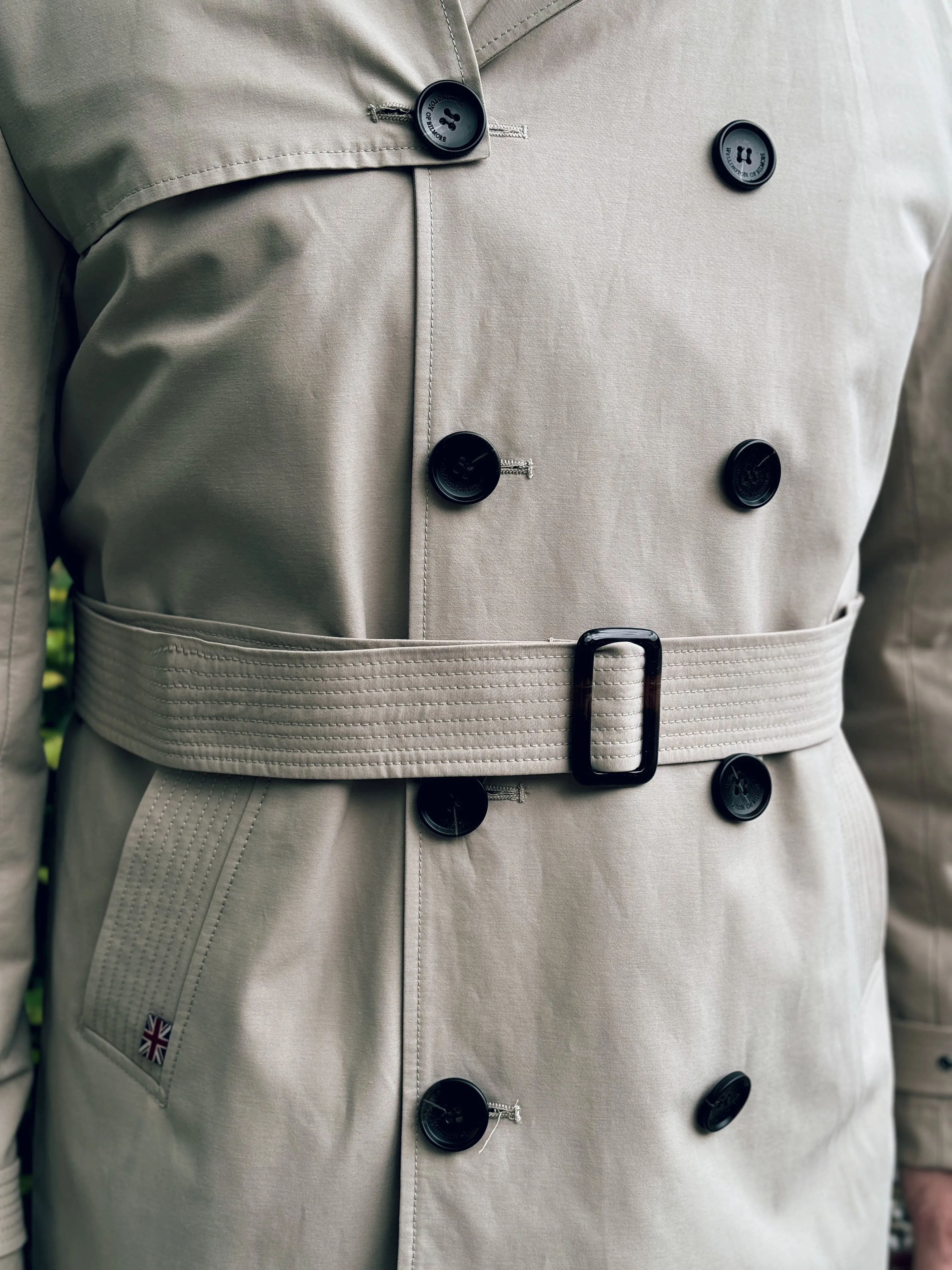 Chelsea mens trench coat, beige