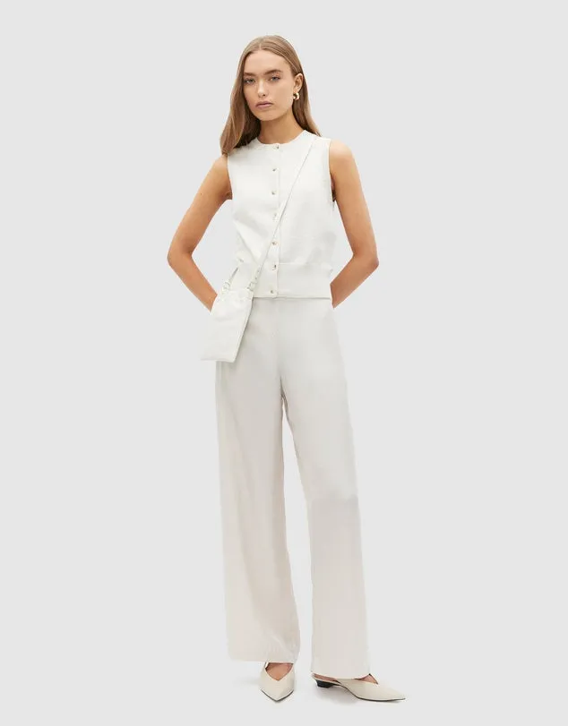 Cotton, wool and cashmere blend knitted vest looks smart and out together while being super-comfortable. Will pair well with any of the bottoms from this parcel and you can also wear it casually with your favourite pair of jeans.