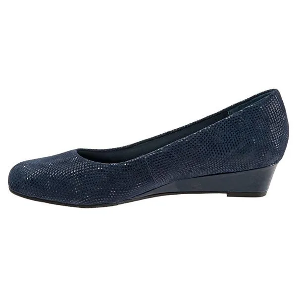 Trotters Lauren Navy 3D Patent Suede (Women's)